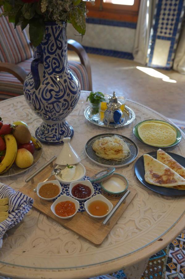 Riad Tanja By Chef Moha Tanger Exteriör bild