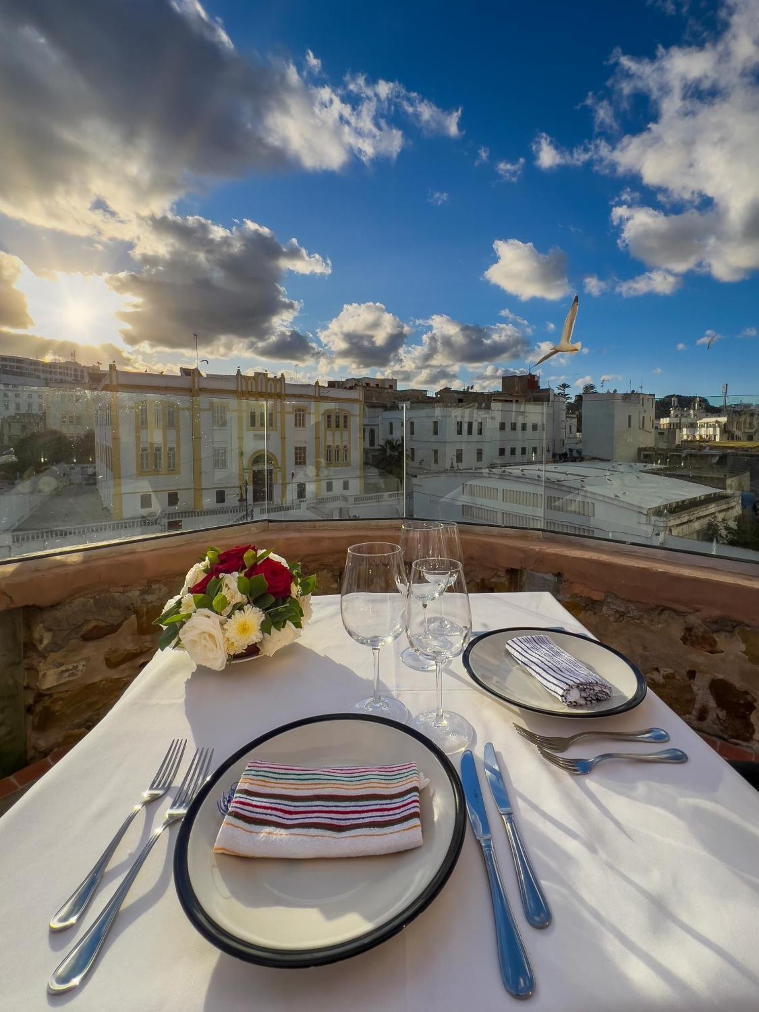 Riad Tanja By Chef Moha Tanger Exteriör bild