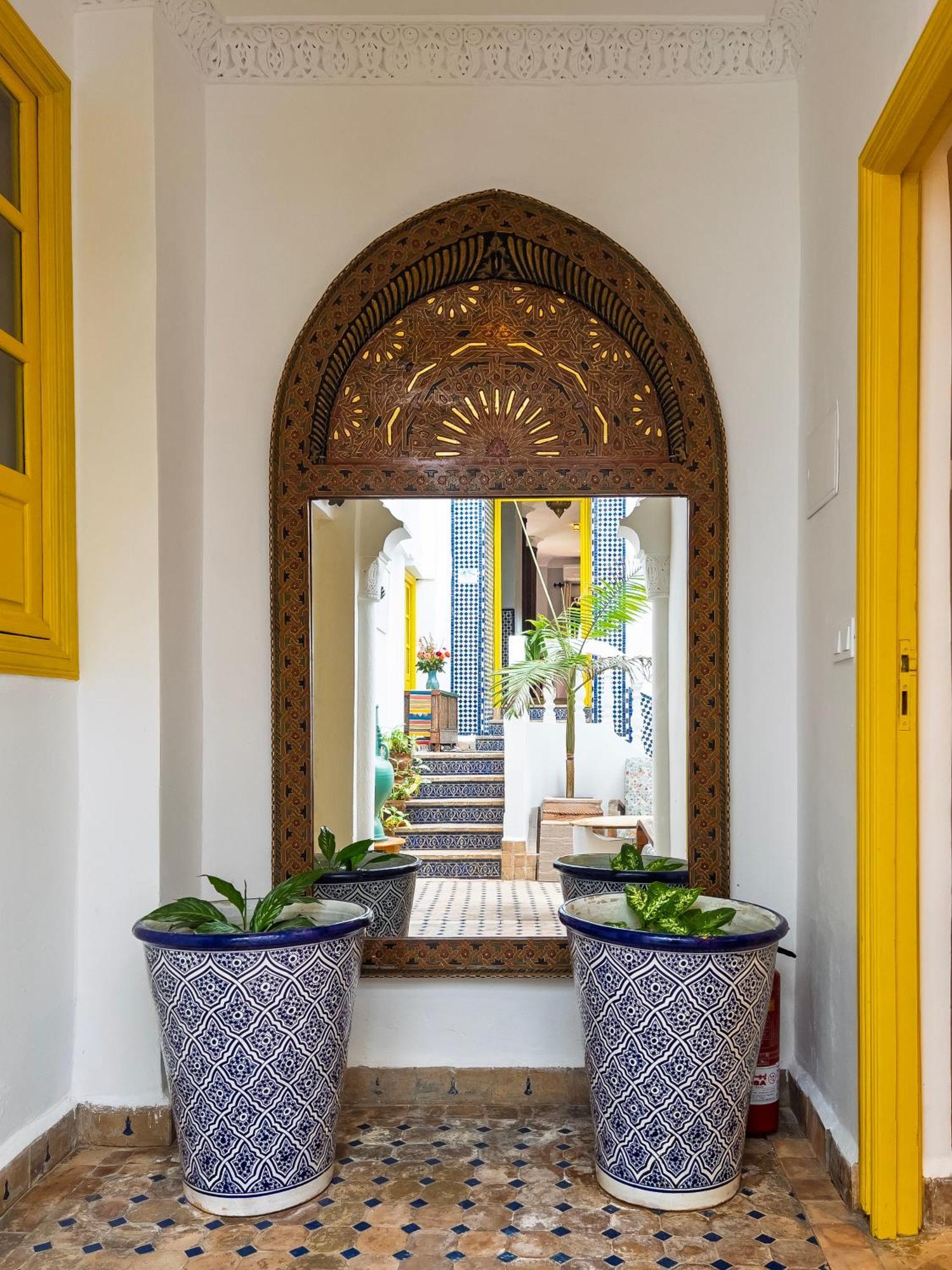 Riad Tanja By Chef Moha Tanger Exteriör bild