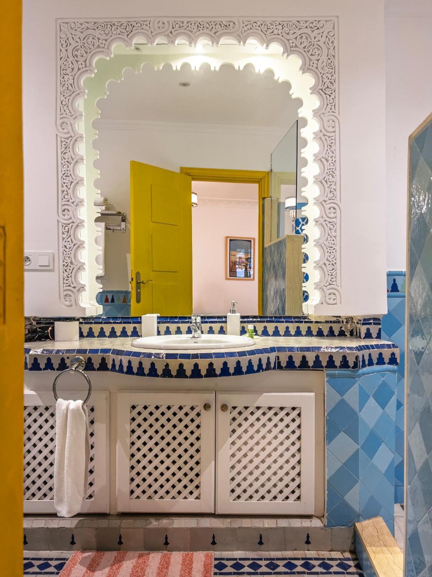 Riad Tanja By Chef Moha Tanger Exteriör bild